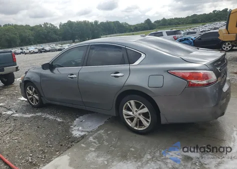 2015 Nissan Altima 2.5 из США, поврежденный, VIN 1N4AL3APXFC226908